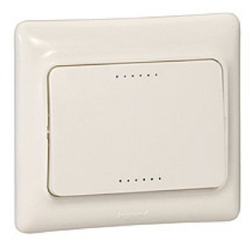 Выключатель с подсветкой с рамкой Legrand Kaptika 1-кл. слоновая кость фото Выключатель с подсветкой с рамкой Legrand Kaptika 1-кл. слоновая кость картинка